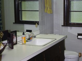 12153 S 70th Ave, Palos Heights, IL 60463
