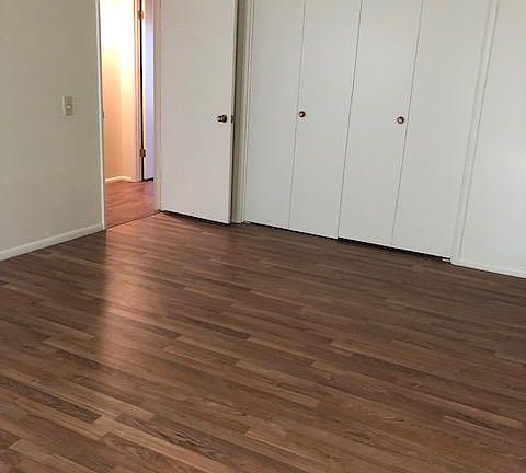 3rd image of 15629 N Meadow Park Dr