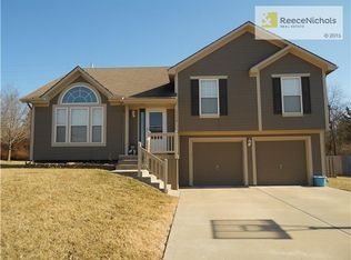 1113 S Scott Ave, Belton, MO 64012