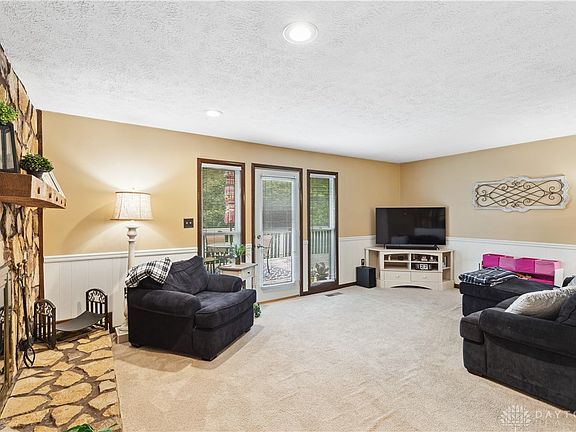 4th image of 7447 Sleepy Hollow Dr