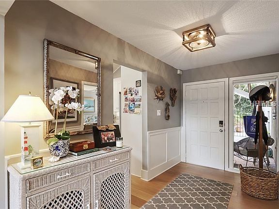 3rd image of 57 Deer Run Ln