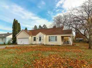 1027 Sterling Dr, Rockford, IL 61107