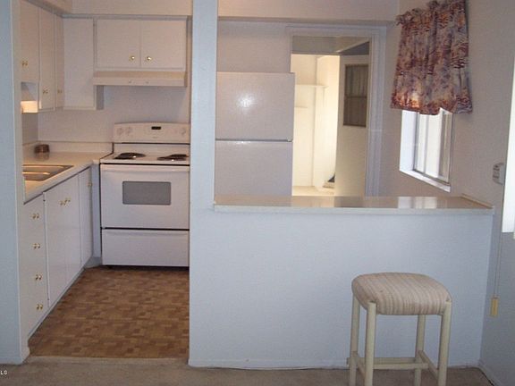 4th image of 8211 E Garfield St #M212