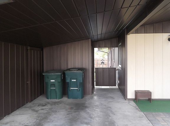 3rd image of 3613 W Peachtree Ln