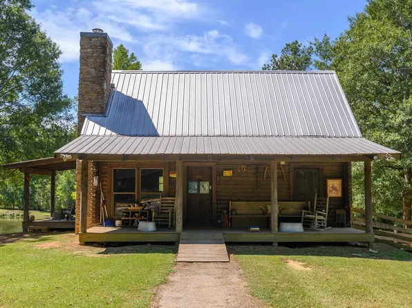 1598 Virginia Ln, Bessemer, AL 35023