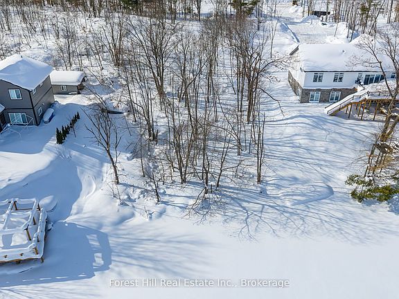 5th image of 18 Hawkins Point Rd