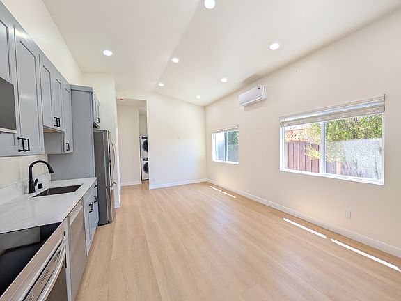 2nd image of 7189 Galewood St