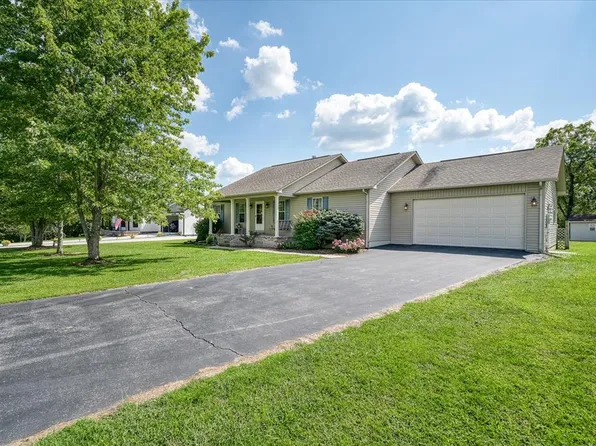 104 Lakyn Dr, Crossville, TN 38571