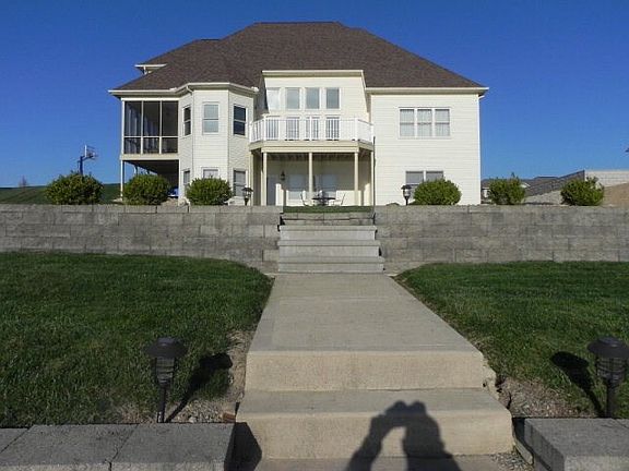 5th image of 2229 Flagstick Dr