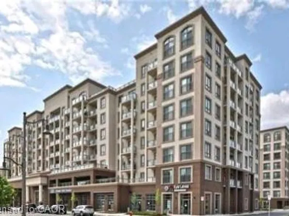 2486 Old Bronte Rd #401, Oakville, ON L6M 0Y4