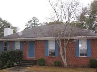 1205 Camellia Woods Ct, Prattville, AL 36067
