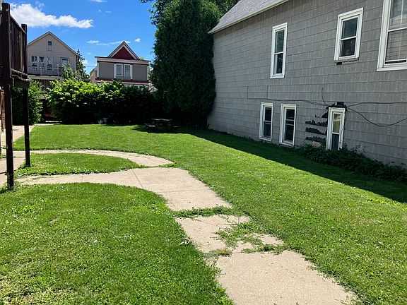 2nd image of 2143 S 15th St