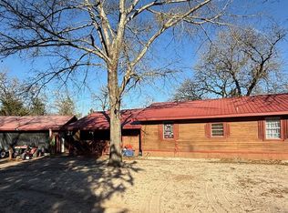 380 An County Rd #459, Palestine, TX 75803