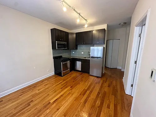 1206-10 W Granville Ave Photo 1