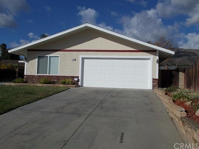 27850 Rainbow Ln, Highland, CA 92346 | Zillow