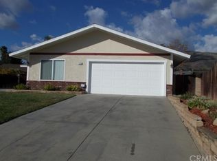 27850 Rainbow Ln, Highland, CA 92346