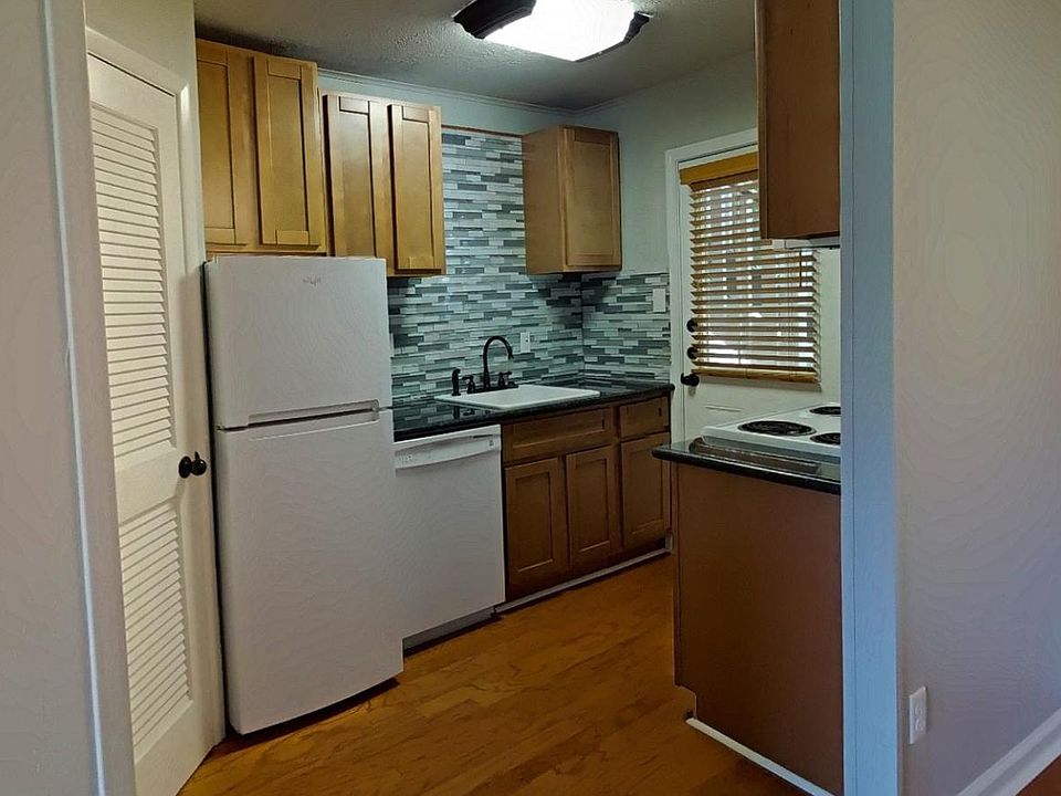 1st image of 2119 Pearl St APT 11E
