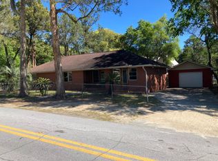 5905 SE Magnolia Rd, Belleview, FL 34420