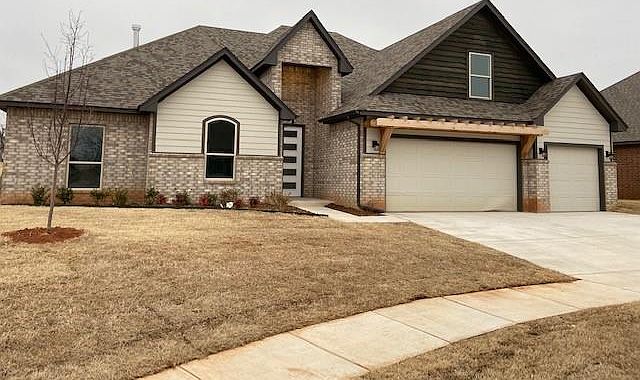 1st image of 11512 Fairways Ave