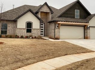 11512 Fairways Ave, Yukon, OK 73099