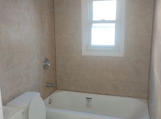 5039 Adella St, Toledo, OH 43613