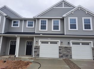 4637 Glen Haven Dr, Kentwood, MI 49512