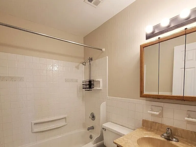 1904 Lee Summit Rd #B — Photo 6