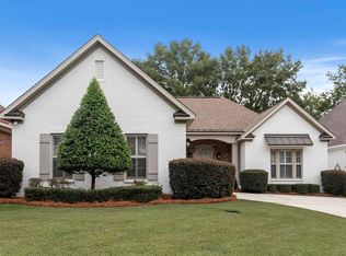 102 Habersham Dr, Dothan, AL 36301