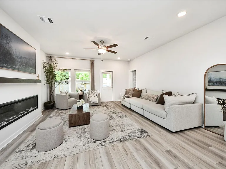 8646 Blueberry Ash St — Photo 20