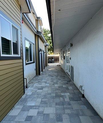 2nd image of 13512 La Frg
