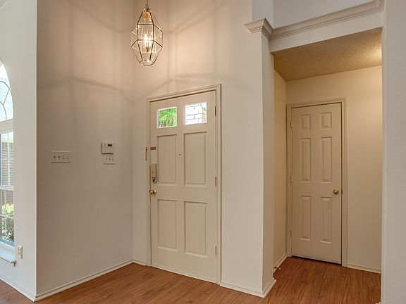 5th image of 2958 Crystal Springs Ln