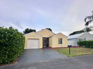 57 Buxton Lane, Boynton Beach, FL 33426