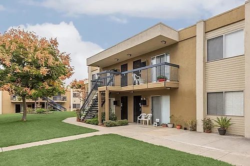 Sandalwood Apartments Photo 1