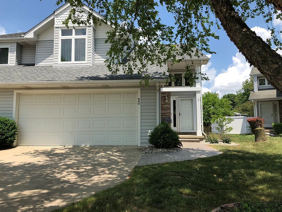 1st image of 843 Gloucester Ct