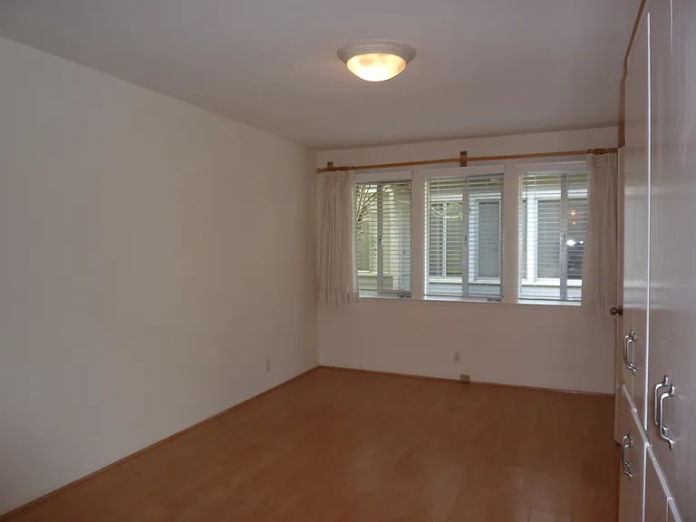 1144 Edwards St #D — Photo 12