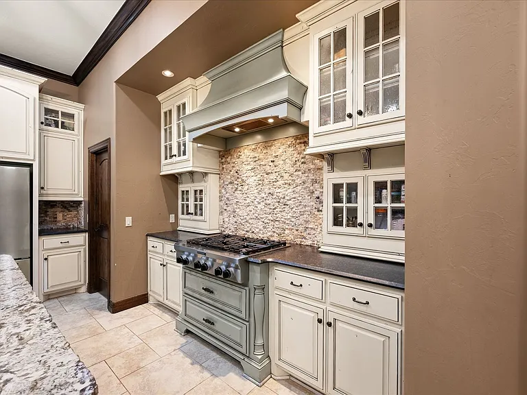 2708 Cattle Dr — Photo 12