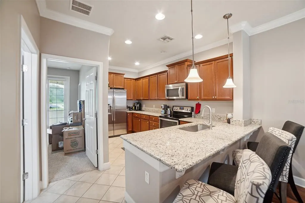 4 bed, 3.0 bath, 1830 sqft, $2,800 — Photo 3