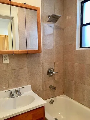 Rented by City Vista Inc | media 3