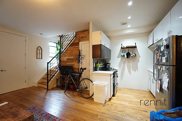 Rented by Rennit Inc. | media 52