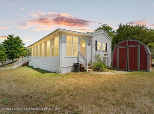 10001 E Goodall Rd #414, Durand, MI 48429