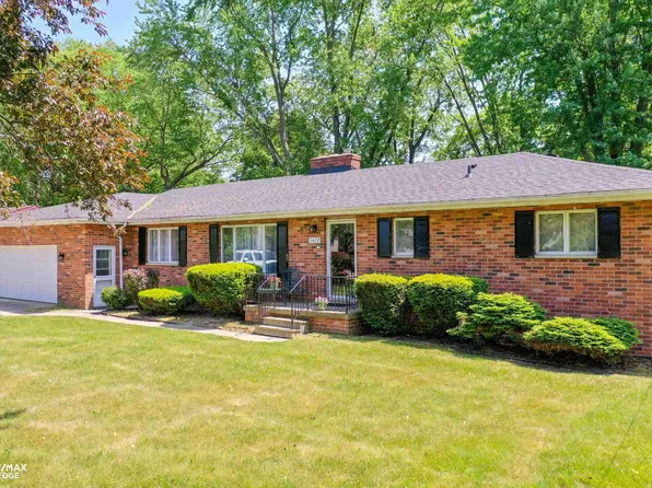 3437 Erhardt Dr, Mount Morris, MI 48458