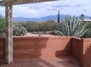 913 W Rio Altar, Green Valley, AZ 85614