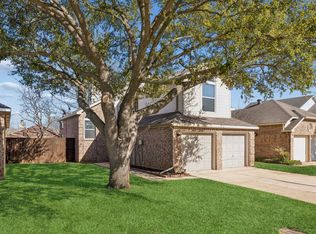 913 Azalia Dr, Lewisville, TX