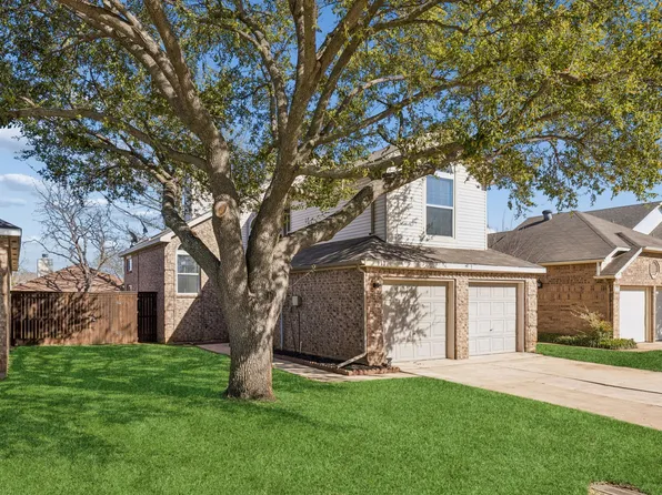 913 Azalia Dr, Lewisville, TX 75067