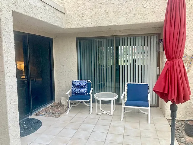 Front courtyard.