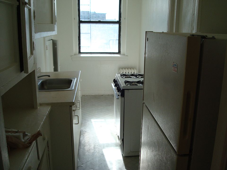 1st image of 6 E Sidney Ave APT 7C