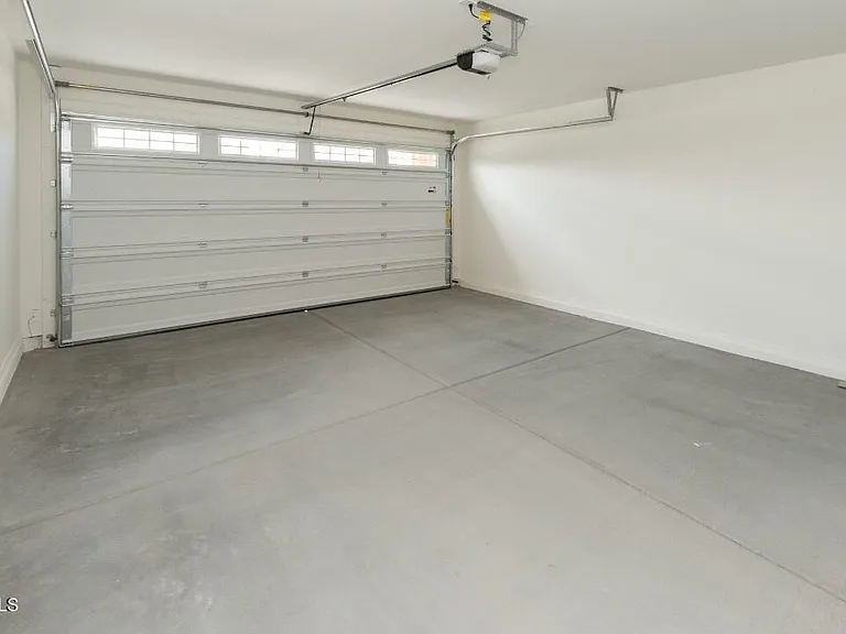 7243 N 125th Dr — Photo 38