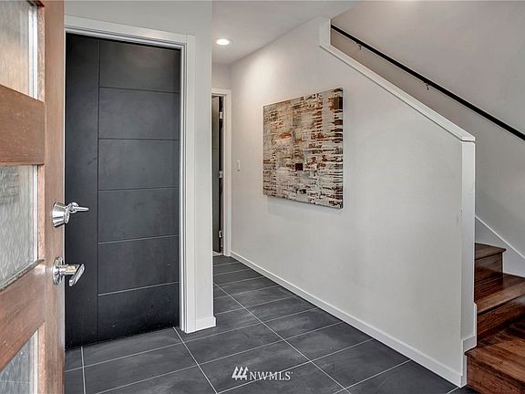 3rd image of 3916 14th Ave S #C