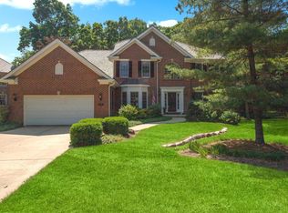 596 Crosswind Ln, Lindenhurst, IL 60046