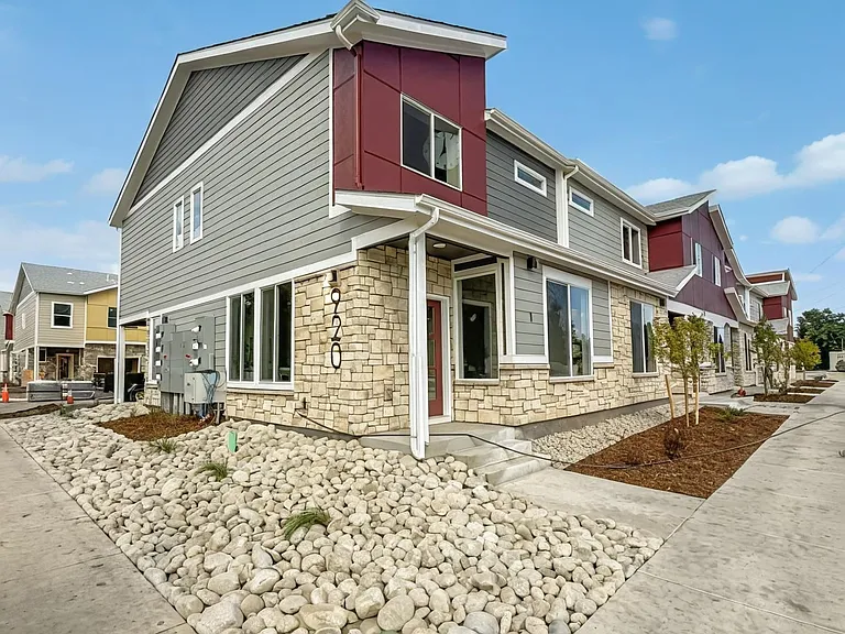 Fern Hill Townhomes — Photo 7